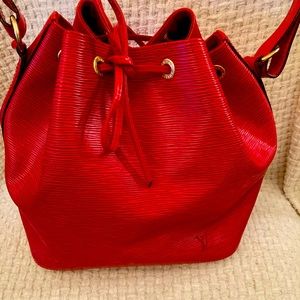 Louis Vuitton Petit Noé Bag in Castilian Red Epi and Smooth Leather